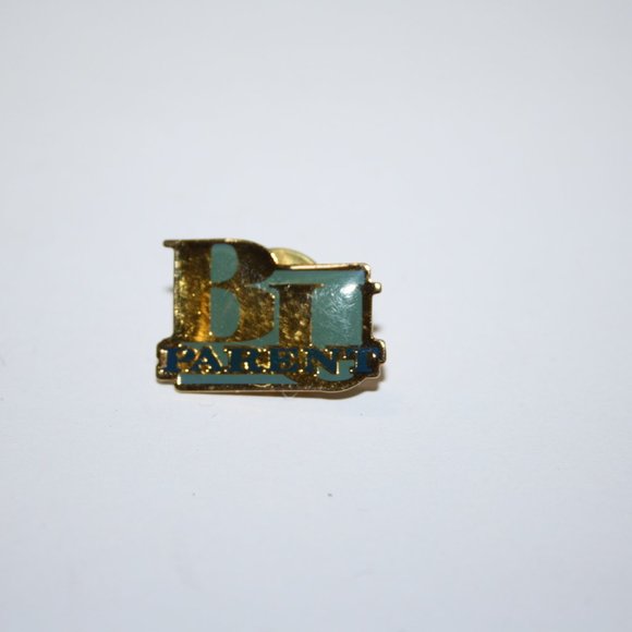 🎓✨ Vintage BU Parent Lapel Pin · 7/8" ✨🎓 - Picture 4 of 4